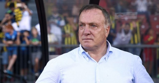 Advocaat, &#039;Siz Fenerbahçe&#039;yi Kasım&#039;da görün!&#039;