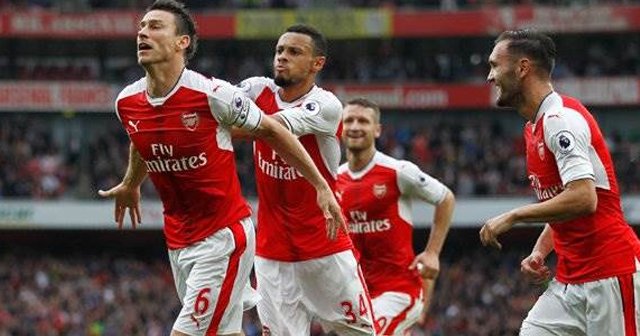 Arsenal son dakika golüyle güldü