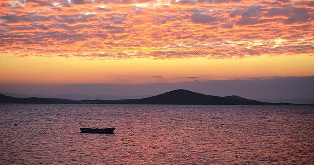 Ayvalık bayramda nüfusunun dokuz katını ağırlayacak