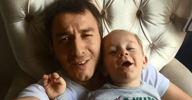 Baba ile minik oğlunun güldüren performansı