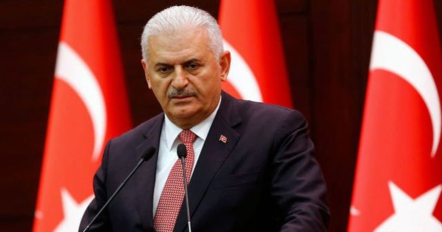 Başbakan Yıldırım, &#039;Bir tankımızın isabet aldığı bilgisi var&#039;