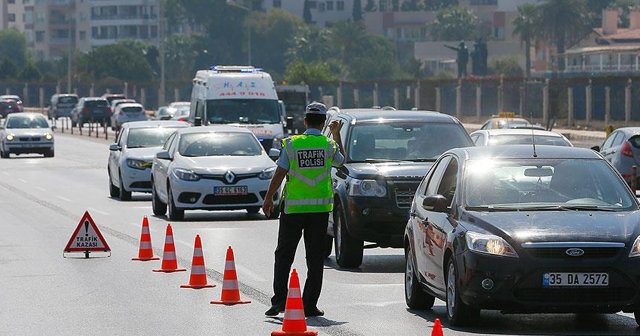 Bayram tatilinde trafiğe sıkı denetim