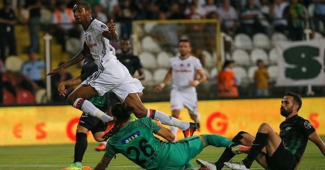 Beşiktaş, Akhisar deplasmanında rahat kazandı.