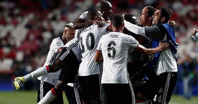 Beşiktaş son dakikada puanı kaptı