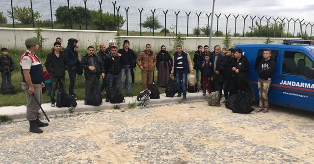 Bulgaristan’a geçmeye çalışan 106 kişi yakalandı
