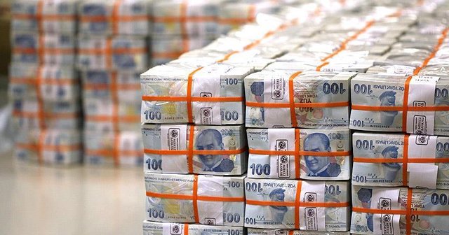 Bütçe Ağustosta 3,6 milyar lira fazla verdi