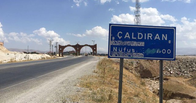 Çaldıran-Doğubayazıt yolu ulaşıma kapatıldı