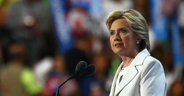 Clinton'ın e-postasını ifşa eden kişiye hapis cezası
