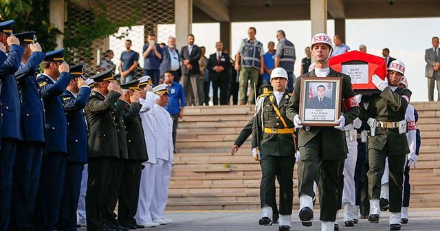 Çukurca şehidi son yolculuğuna uğurlandı