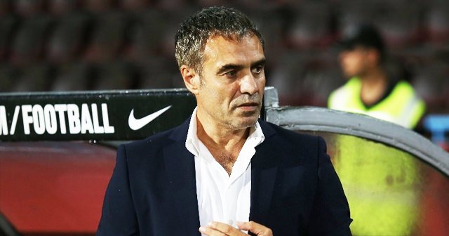 Ersun Yanal çıldırdı, tribüne gönderildi