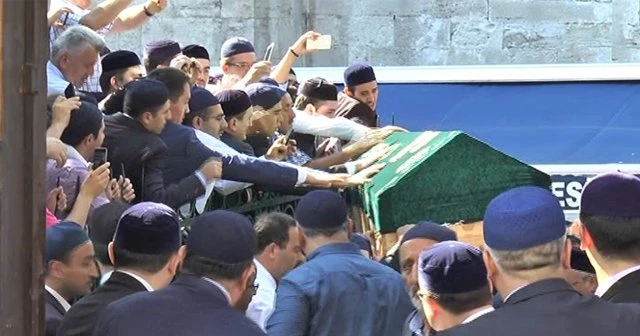 Eski Ulaştırma Bakanı son yolculuğuna uğurlandı