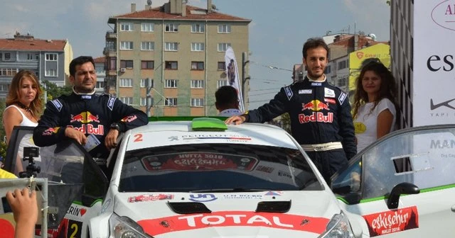 Eskişehir rallisine start verildi