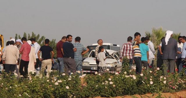 Feci kaza, 1 ölü 4 çocuk yaralı