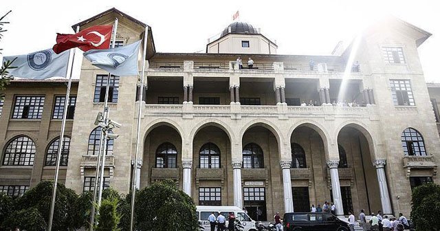 Gazi Üniversitesi eski dekanı FETÖ'den tutuklandı