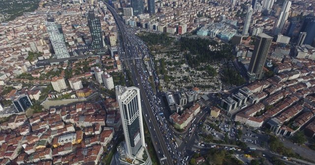 İstanbul'da bayram trafiği başladı