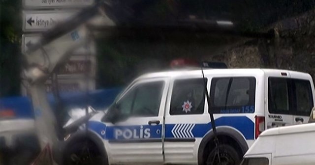 İstanbul’da polis aracı kaza yaptı, 2 yaralı