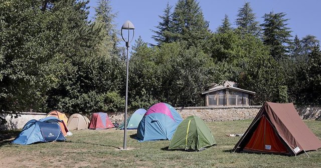 İtalya çadırda kalan depremzedeler için çözüm arıyor