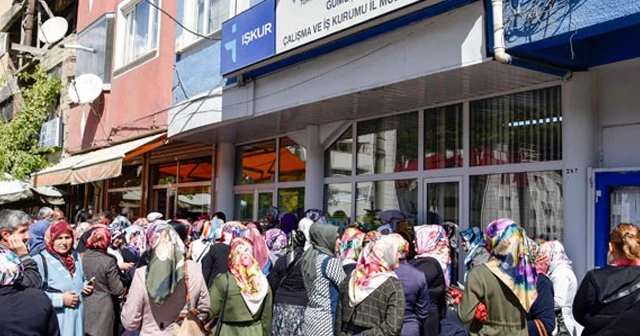 İzdiham! 1 saatte 400 kişi müracaat etti