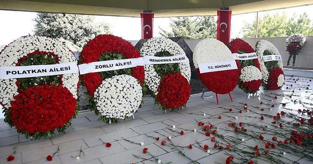 Menderes, Zorlu ve Polatkan anılıyor