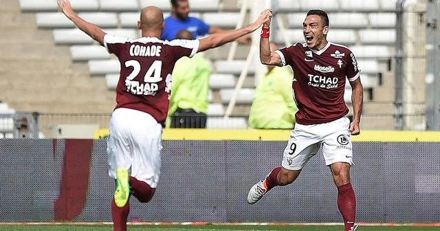 Mevlüt Erdinç, hat-trick yaptı