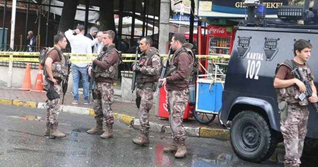 Sarıyer&#039;de silahlı kavga, 1 ölü, 2 yaralı