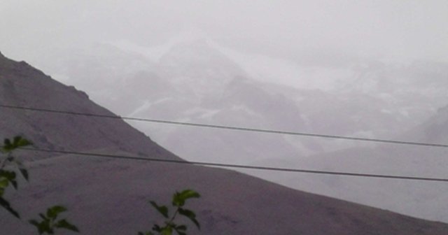 Tunceli’nin yüksek kesimlerine kar yağdı