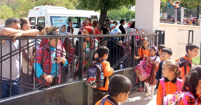 Gaziantep’te velilerin okula girişi yasaklandı