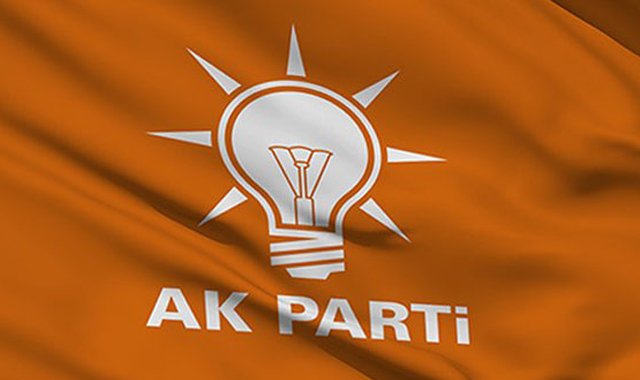 AK Parti, &#039;Başkanlık sistemi ile ilgili her türlü fikre açığız&#039;