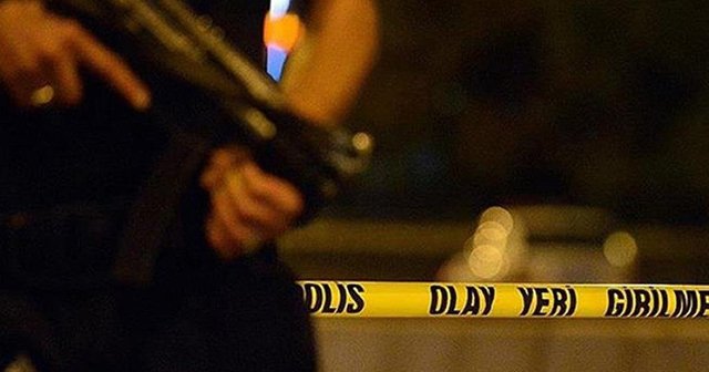 AK Parti binasına saldırı, 3 polis yaralı