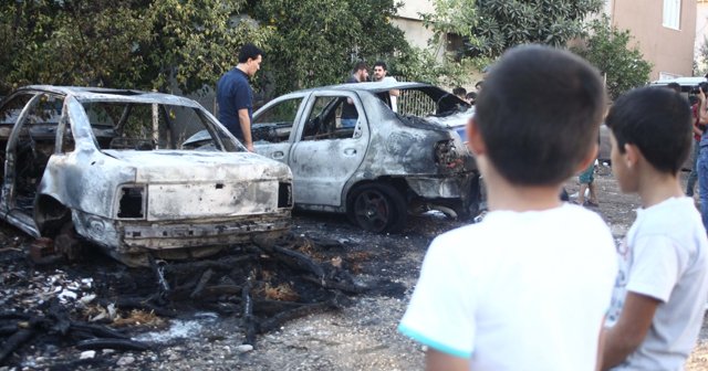 Ateşle oynayan çocuklar faciaya yol açtı