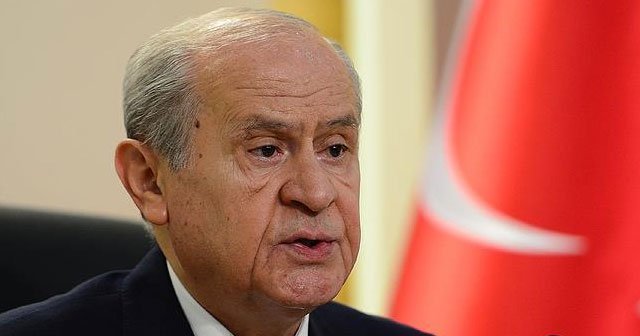 Bahçeli&#039;den &#039;başkanlık tartışmaları&#039; eleştirisi