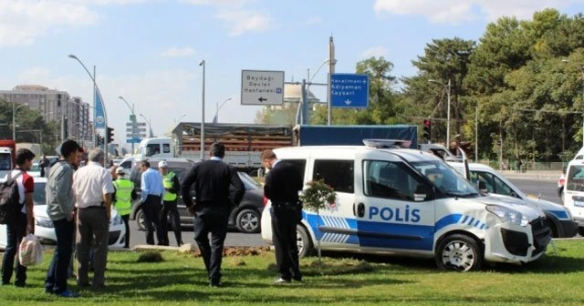 Bakanın konvoyunda kaza!