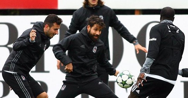 Beşiktaş&#039;ta Napoli mesaisi sürüyor