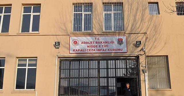 Cezaevinde FETÖ&#039;nün &#039;isyan&#039; içerikli not kağıdı bulundu