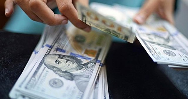 Dolar&#039;dan yeni rekor denemesi