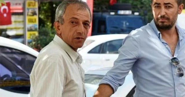 Elini öptürüp dolandırıcılara 18 bin TL kaptırdı