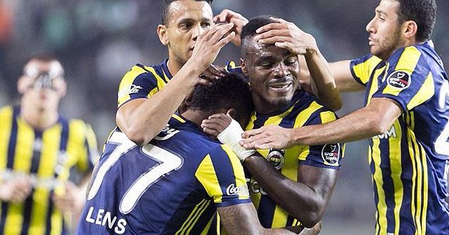 Fenerbahçe deplasmanda 3 puanı kaptı
