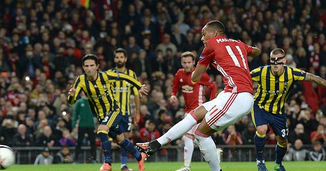 Fenerbahçe-Manchester maçının biletleri satışa çıkıyor