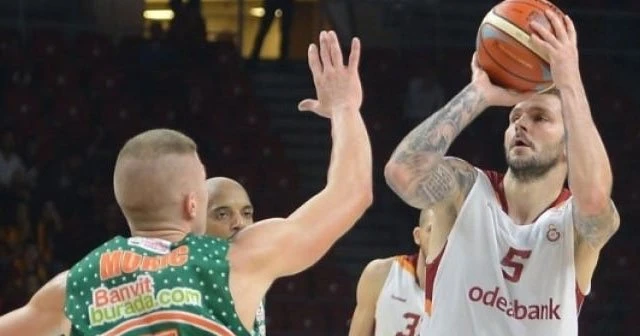 Galatasaray'da kan kaybı sürüyor