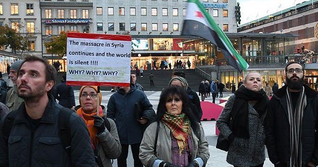 Halep saldırıları İsveç&#039;te protesto edildi