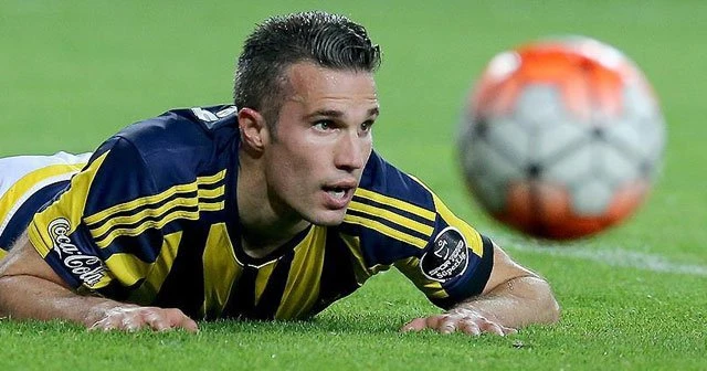 İngiltere&#039;nin en güzel golü Robin van Persie&#039;den