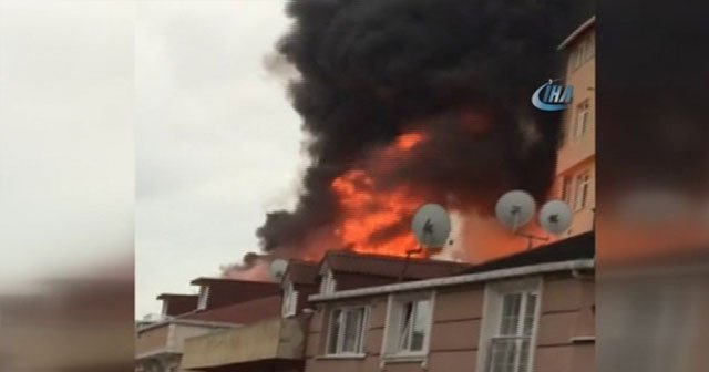 İstanbul’da yangın paniği: Mahalleli sokağa döküldü