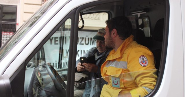 Münir Özkul&#039;un yaşadığı binada yangın paniği