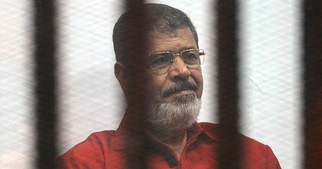Mursi&#039;ye &#039;Sayın Cumhurbaşkanı&#039; dedi, görevden alındı