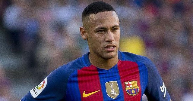 Neymar 2021&#039;e kadar Barcelona&#039;da