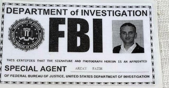 Sahte &#039;FBI&#039; kimliğiyle yakalanan zanlı adliyede