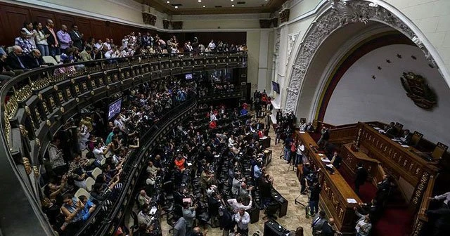 Venezuela Kongresinde olaylı oturum