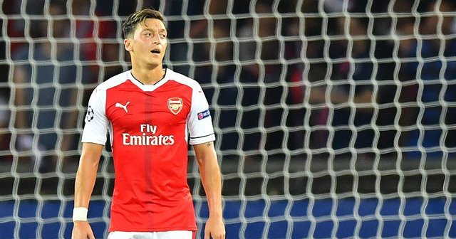 &#039;Mesut Özil, Bergkamp gibi efsane olabilir&#039;