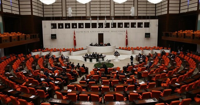 AK Parti ve MHP yeni anayasa için harekete geçti, süreç hızlandı