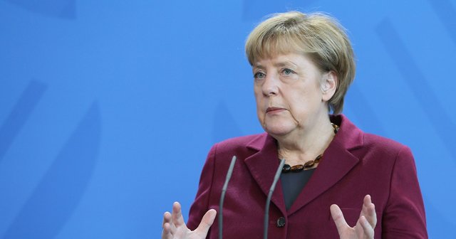 Angela Merkel Türkiye&#039;ye karşı tavrını açıkladı